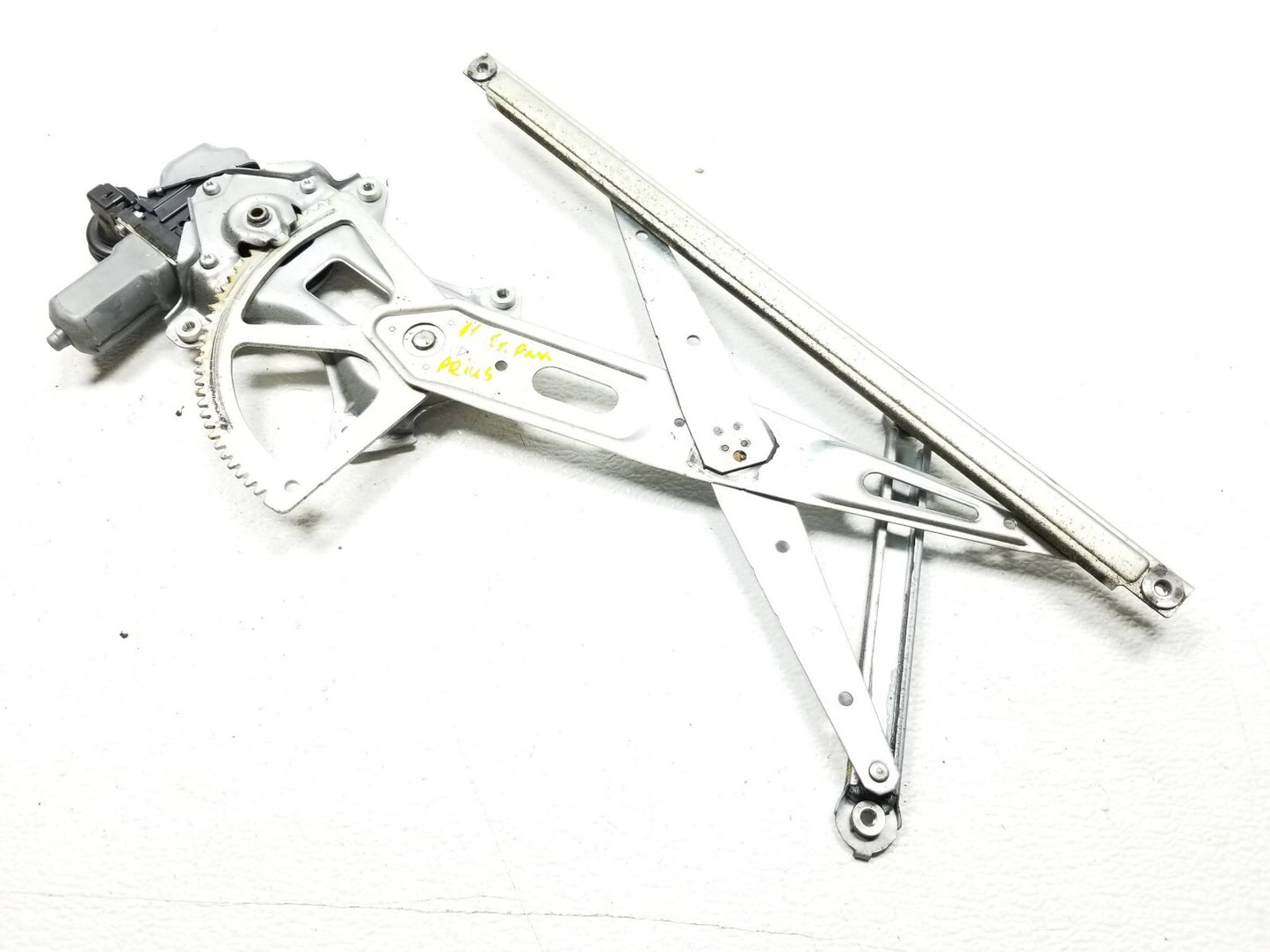 2011 Toyota Prius Front Passenger Door Window Regulator Motor OEM
