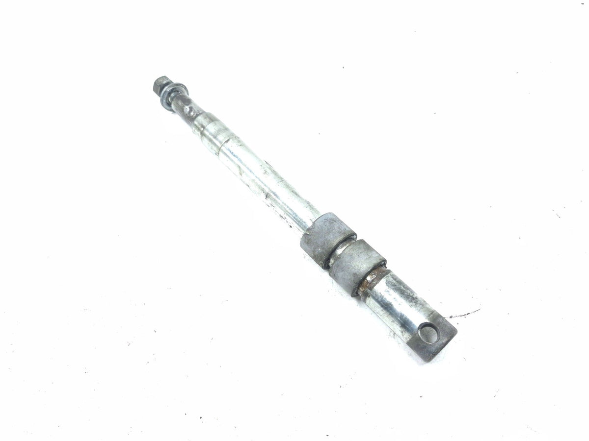 2002 Harley Davidson Touring Road King Front Wheel Axle Shaft OEM