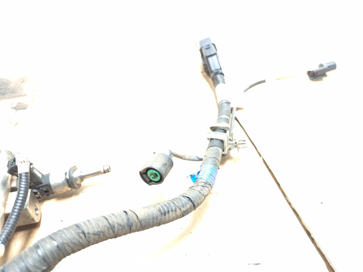 2012 Hyundai Sonata 2.4l Fuel Rail W/ Injector Assy OEM