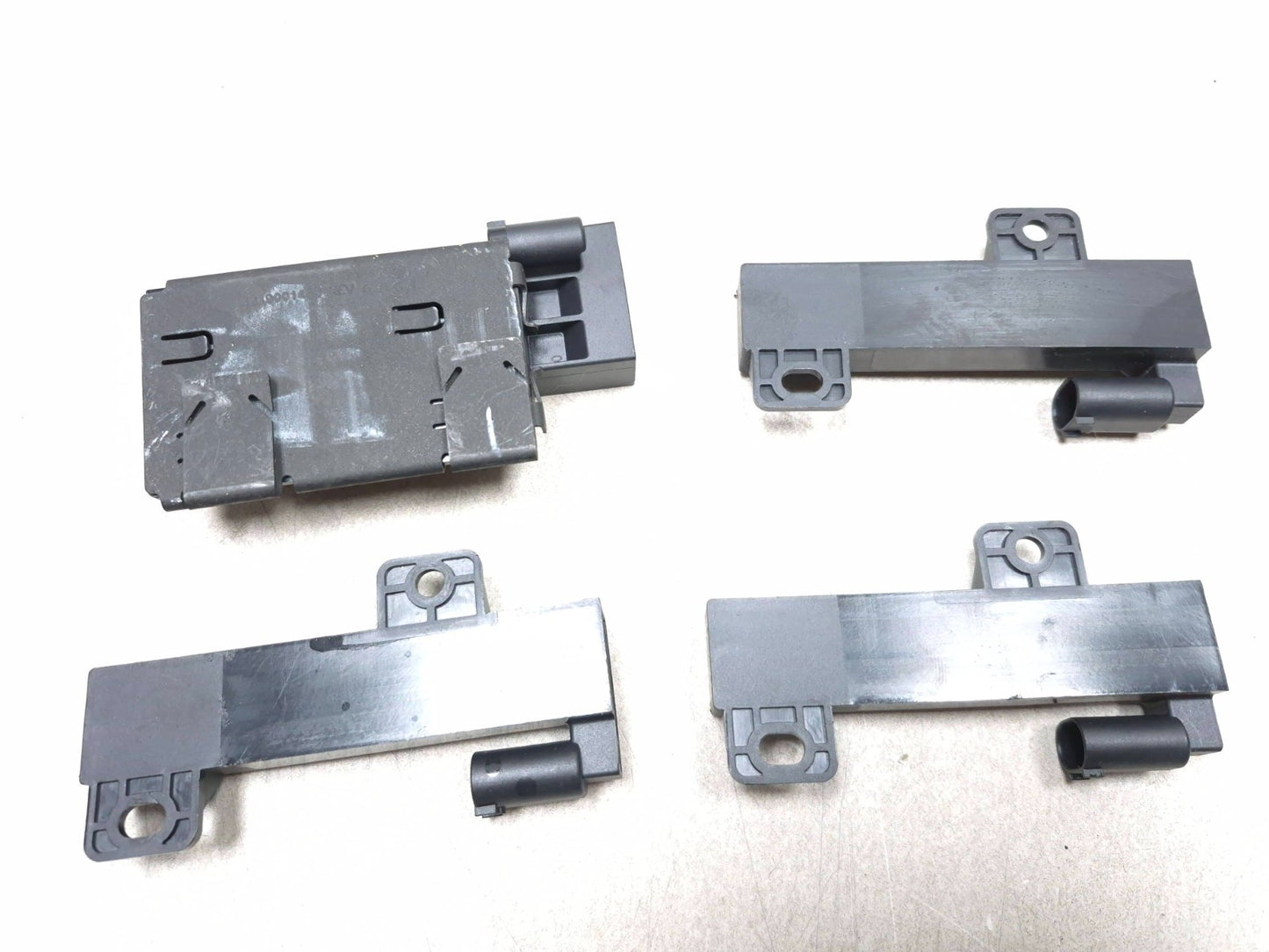 2018 Chrysler 300 Keyless Entry Antenna Receiver Module 4pcs OEM