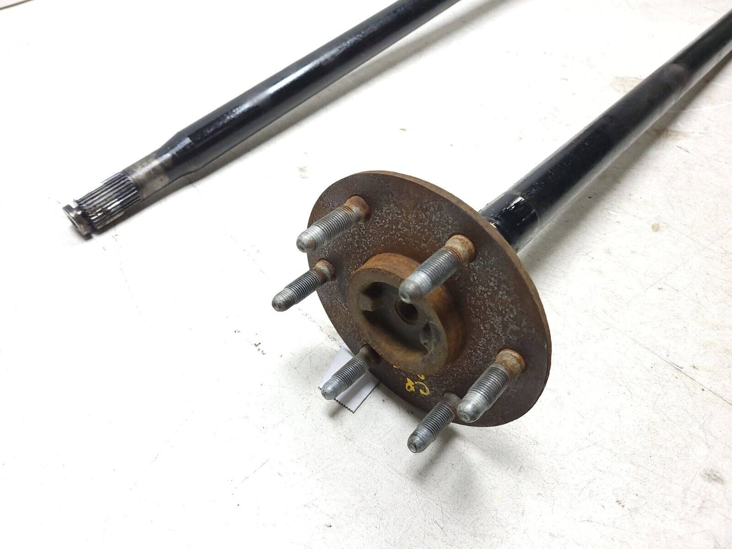 14-19 Chevrolet Silverado 1500 Rear Axle Shaft Left & Right 4.3l OEM