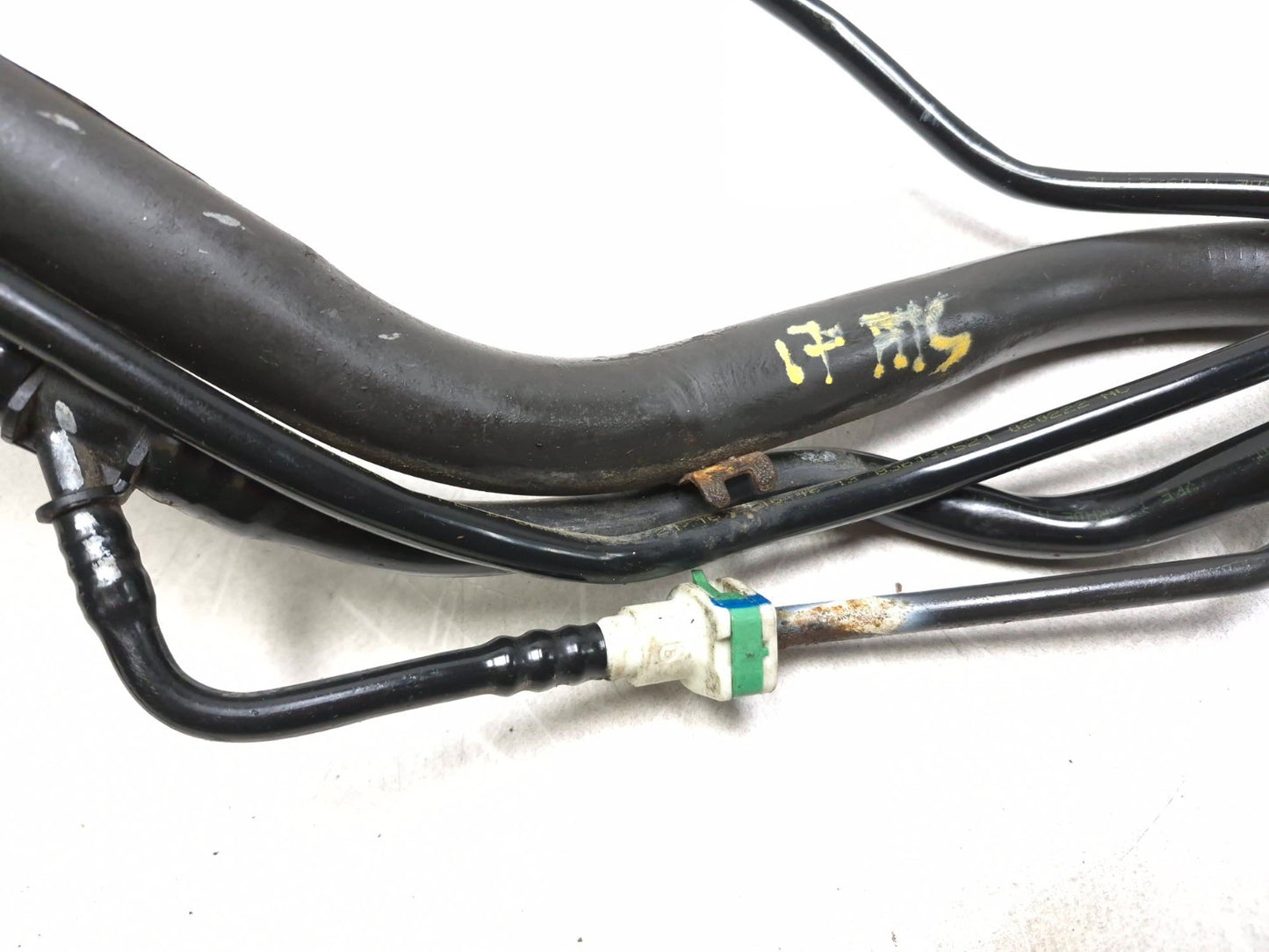2017 Cadillac Ats Fuel Tank Filler Neck OEM