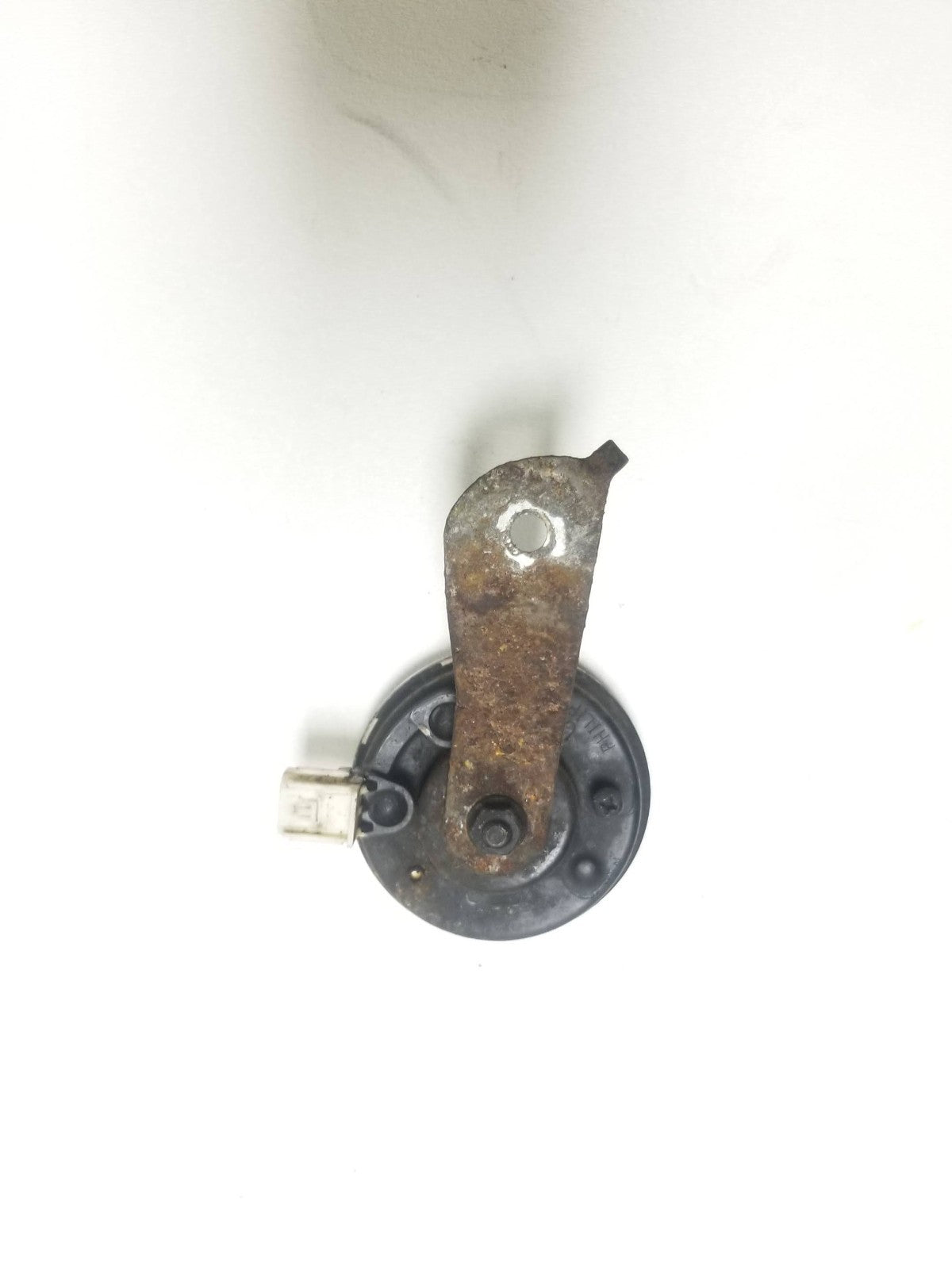 2010 - 2013 Ford Transit Connect Horn Signal OEM