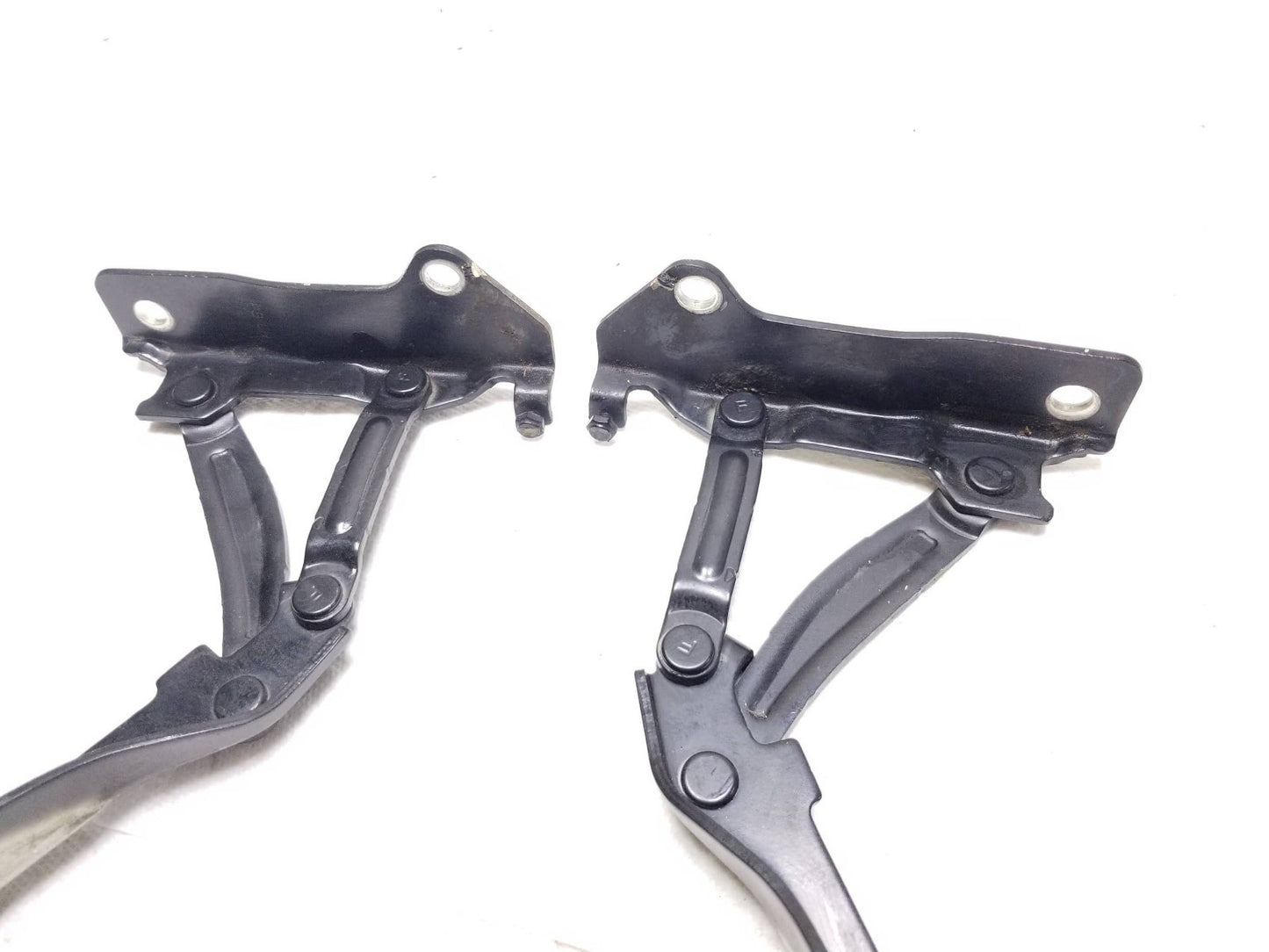 2014 - 2019 Kia Soul Front Hood Bonnet Hinge Pair OEM