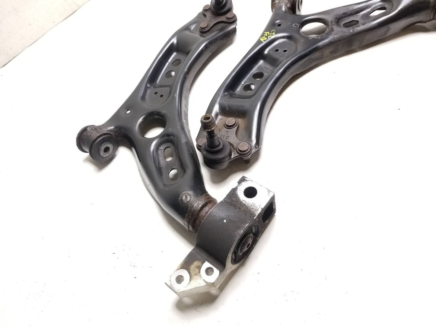 2010 - 2014 VW Golf GTI Front Lower Control Arm Left & Right OEM