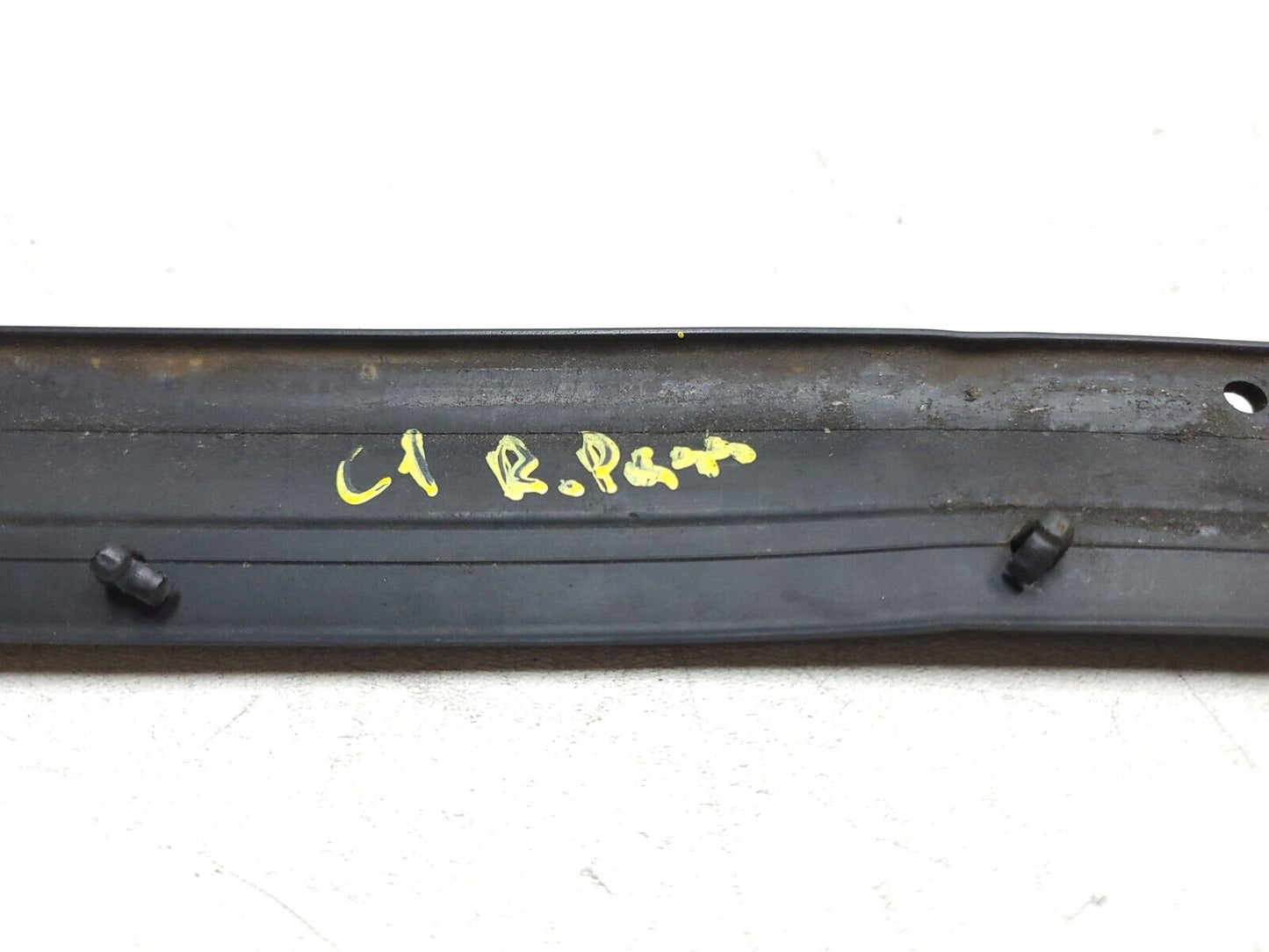 2007 - 2009 Acura Mdx Door Seal Gasket Lower Rear Passenger Side Right OEM