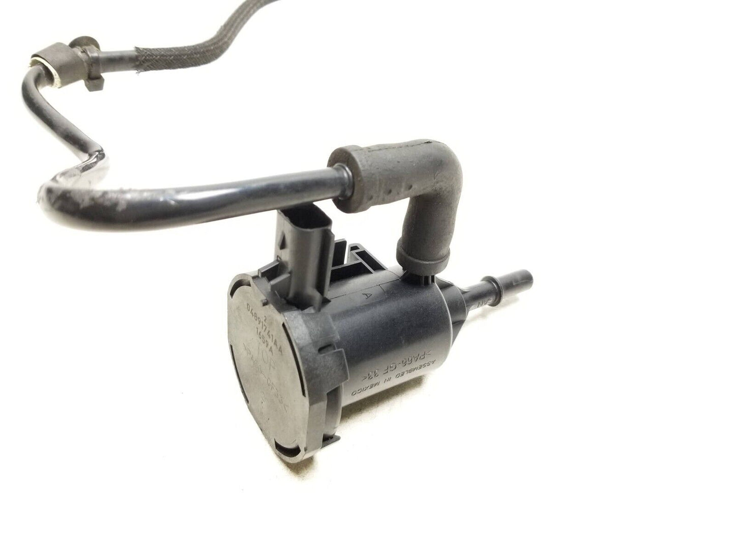 11-15 Chrysler 200 Vapor Canister Purge Valve 04891741aa OEM 133k