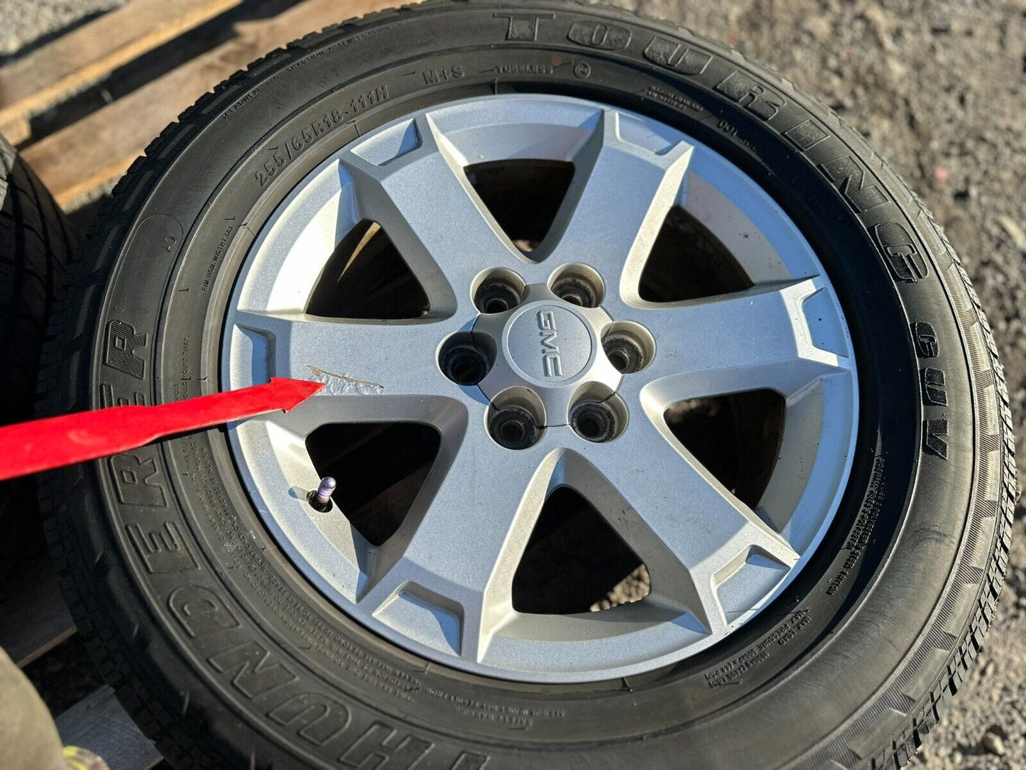 13 14 15 GMC Acadia Wheel W/ Tire Firestone 255/65r18 7/32" Pair OEM