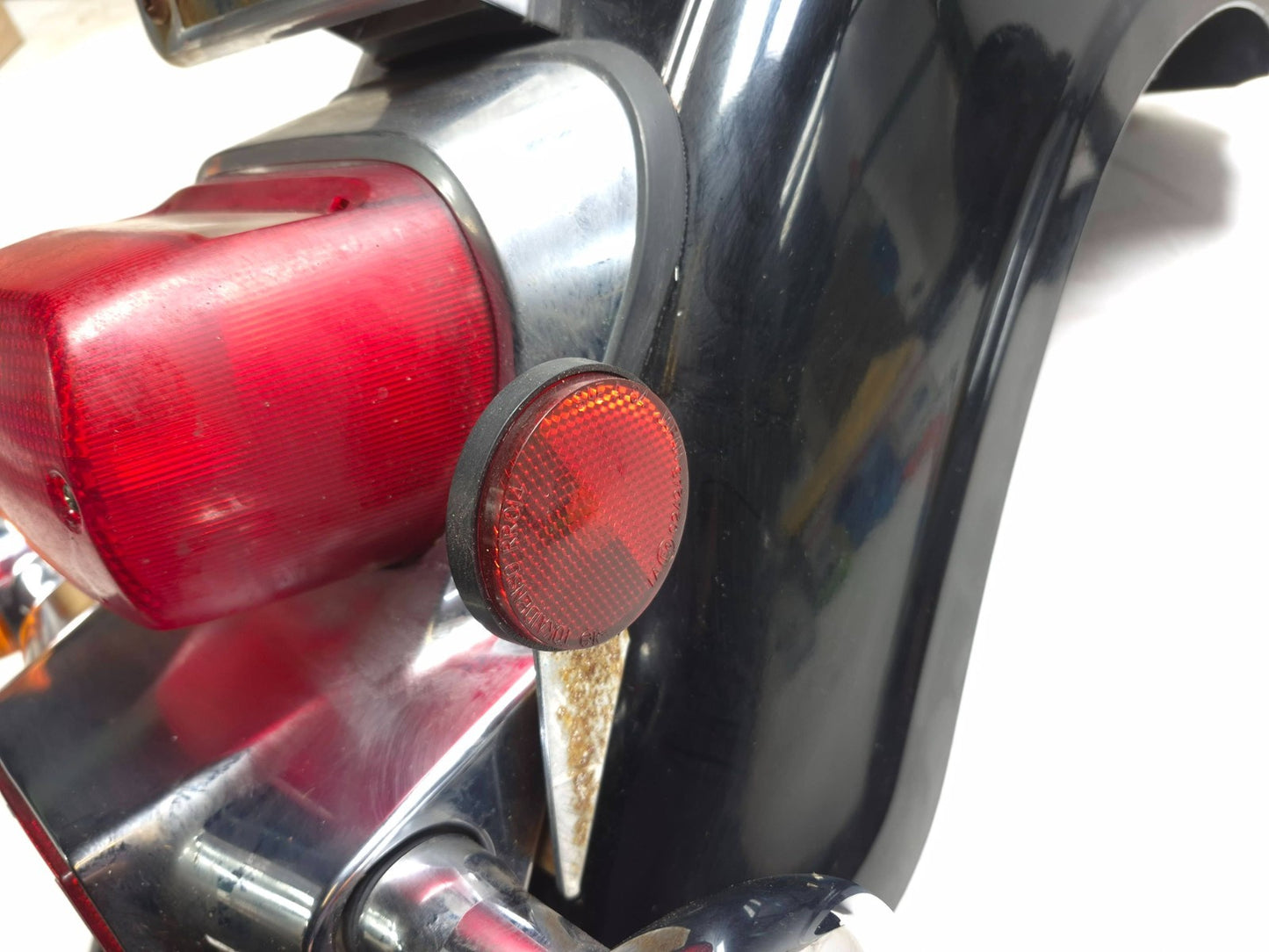 2004 Suzuki Vl800 Rear Fender & Tail Brake Light OEM