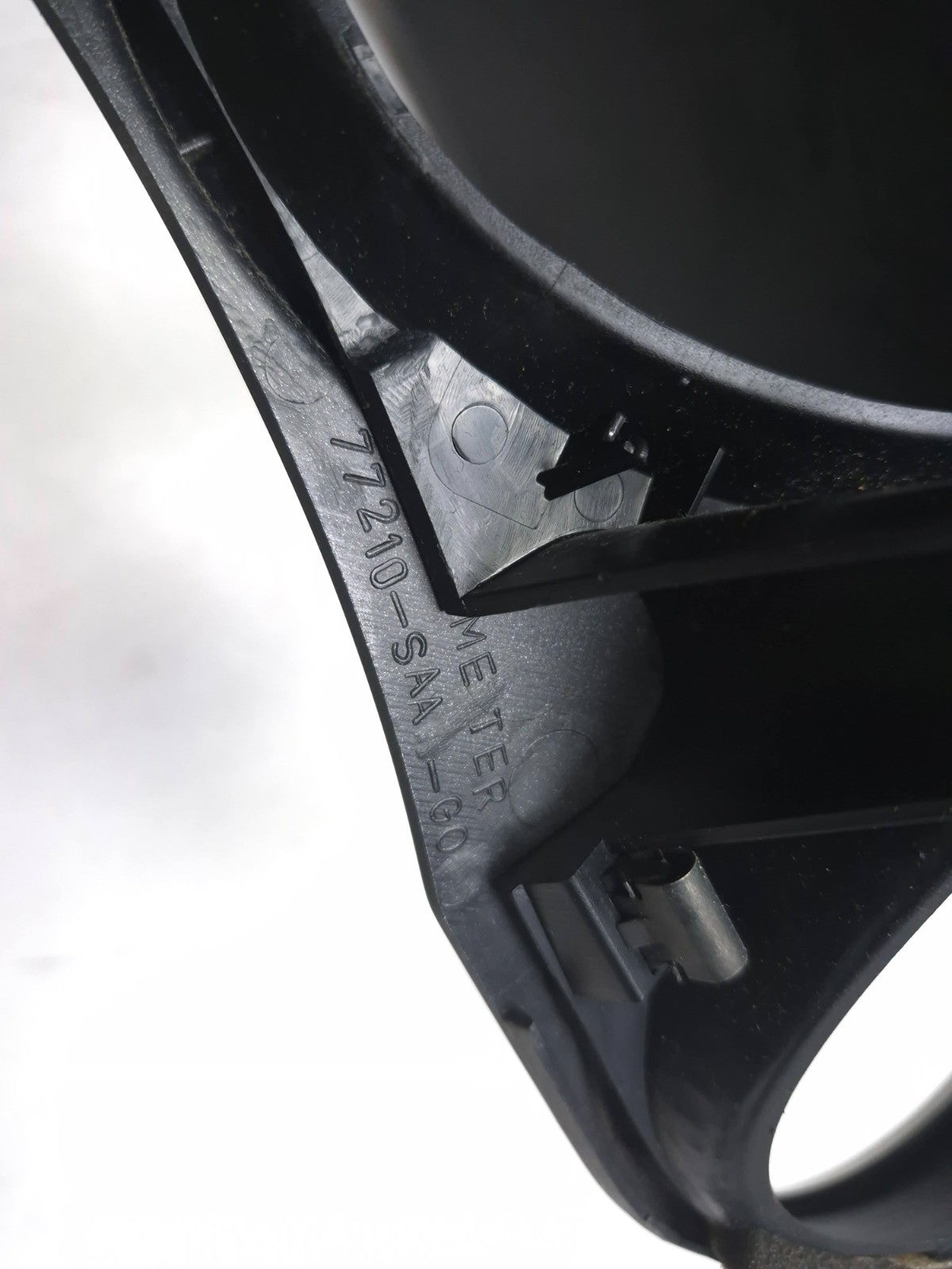2007 Honda Fit Speedometer Instrument Cluster Trim Bezel 77210-saa OEM