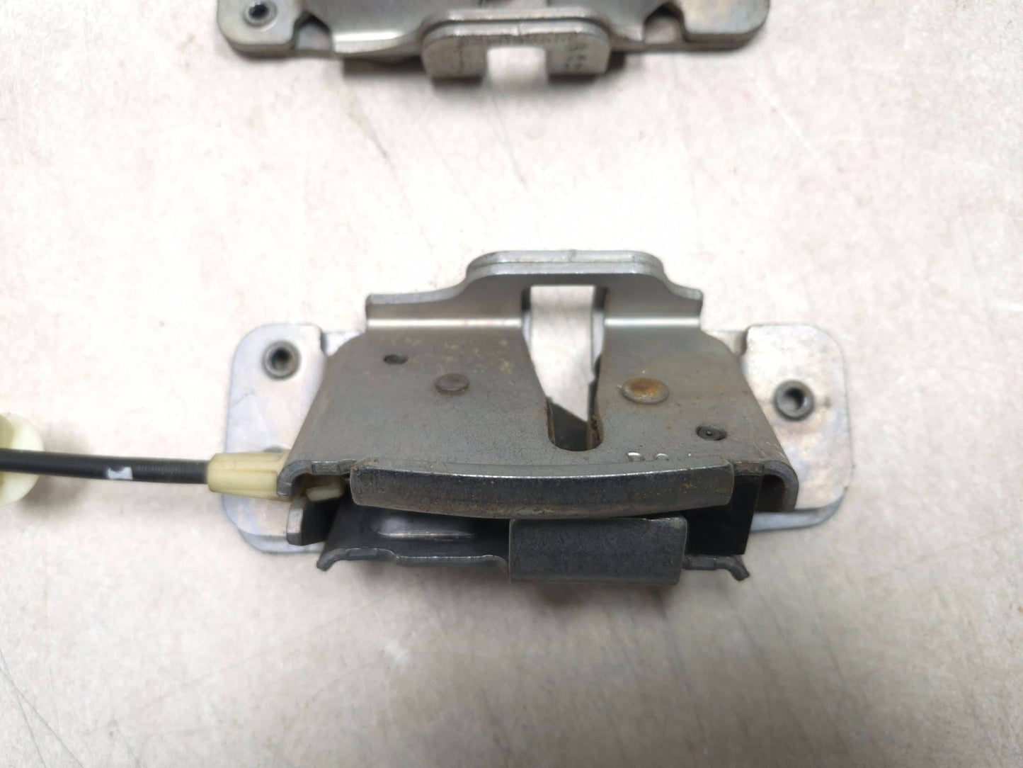 2013 Dodge Grand Caravan Sliding Door Lock Latch Left & Right Pair Oem✅