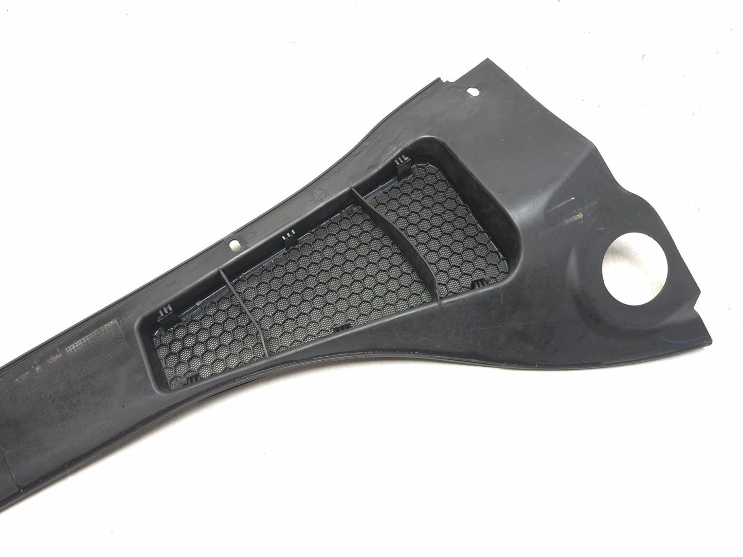 2013 Ford Focus Front Windshield Wiper Cowl Trim Cover OEM