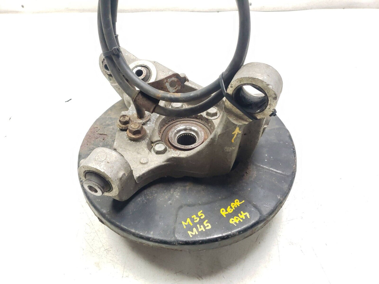 06 - 09 Infiniti M35 Spindle Knuckle Rear Passenger Right Side AWD OEM