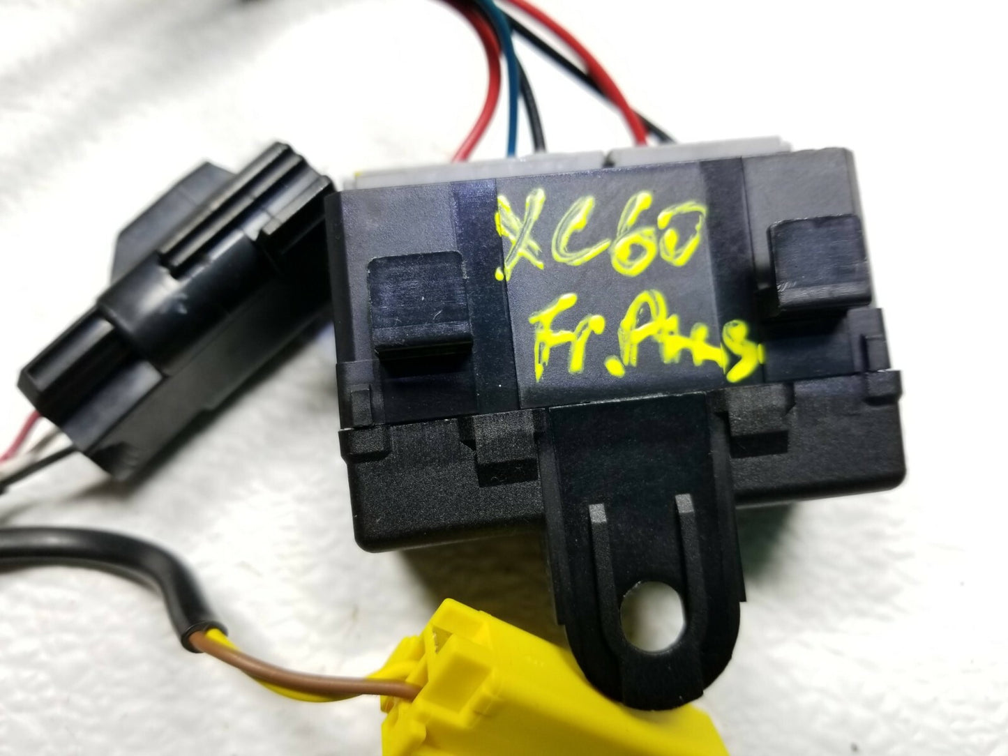 2010 Volvo XC60 Front Passenger Seat Wiring Harness OEM