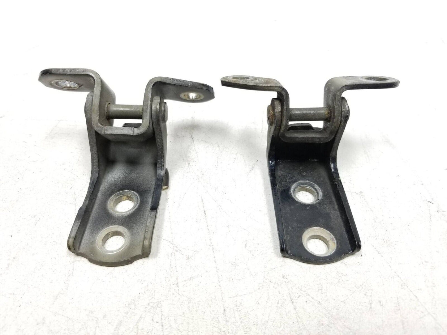 2007-2011 Toyota Camry Door Hinge Passenger Side Right Front & Rear  OEM