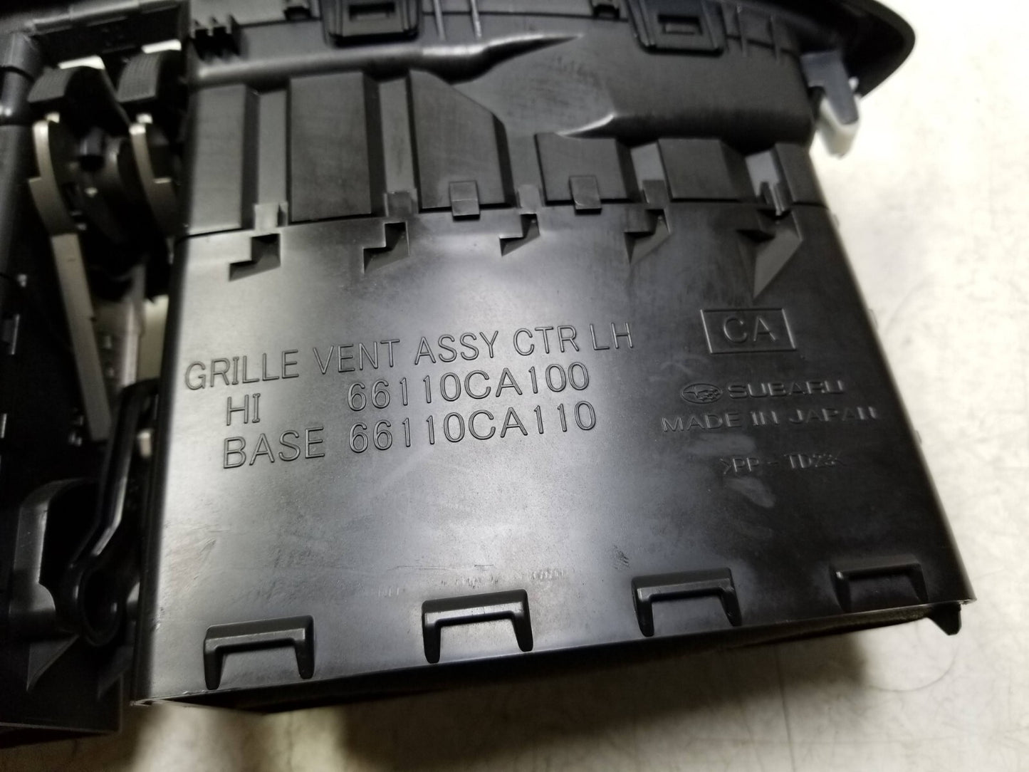 2013-2016 Scion Fr-s Center Console Air Vent Grille OEM