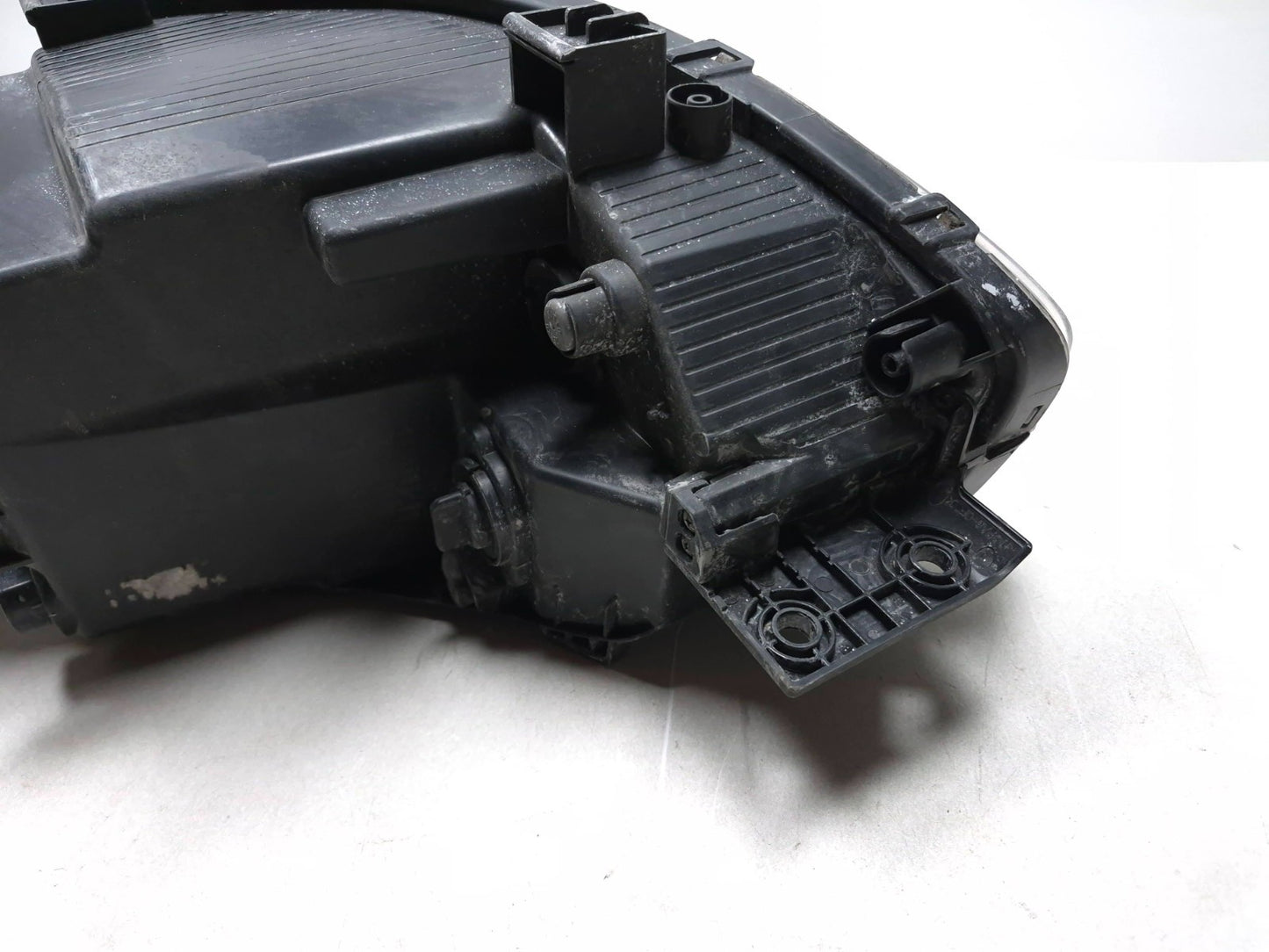 2015 Kia Soul Headlight Passenger Side Right OEM