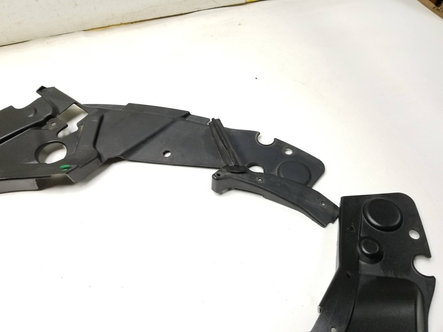 2012 Jeep Grand Cherokee Upper Trim Fender Panel Left & Right OEM