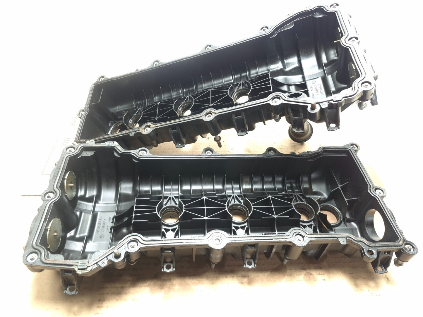 2013 Dodge Grand Caravan Engine Cylinder Head Cover Left & Right Pair OEM