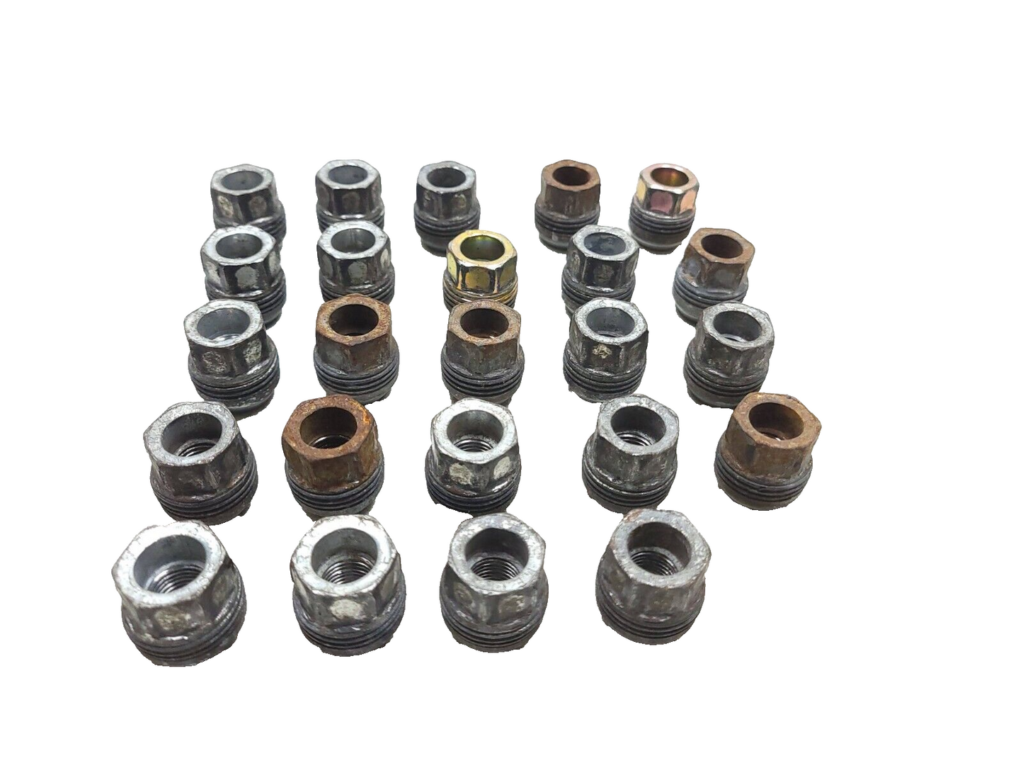 10-14 Chevrolet Suburban Wheel Lug Nut 24pcs OEM