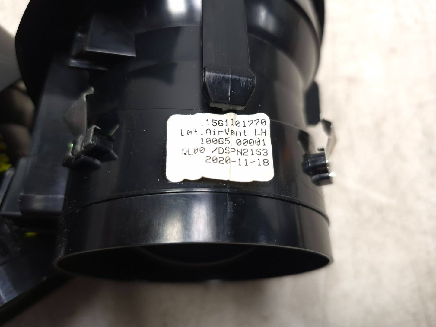 2021 Alfa Romeo Giulia Dash Outer Air Vent Pair Oem✅