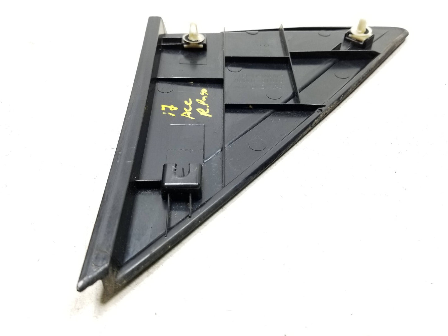 12 - 17 Hyundai Accent Rear Quarter Window Molding Trim Driver Side Left OEM