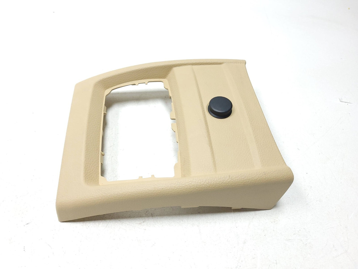 13-18 BMW 330xi F30 Center Console Rear Cover Trim OEM β
 76k Miles