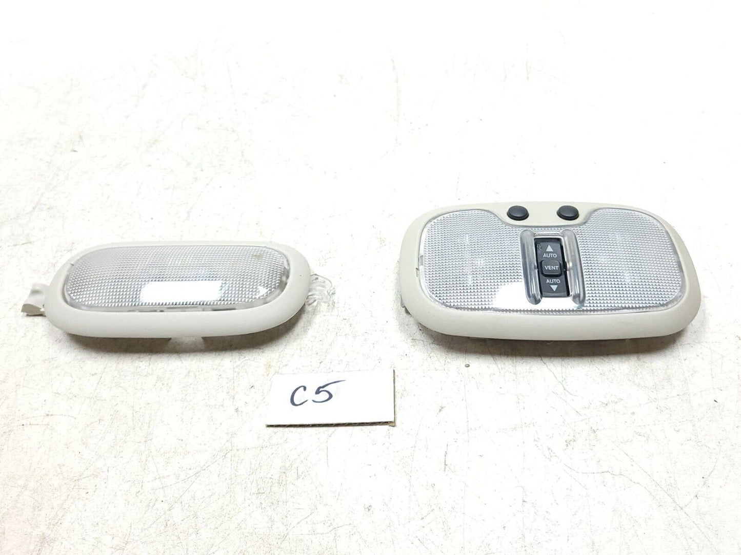 2007-2012 Dodge Caliber Interior Dome Light Lamp 2pcs OEM