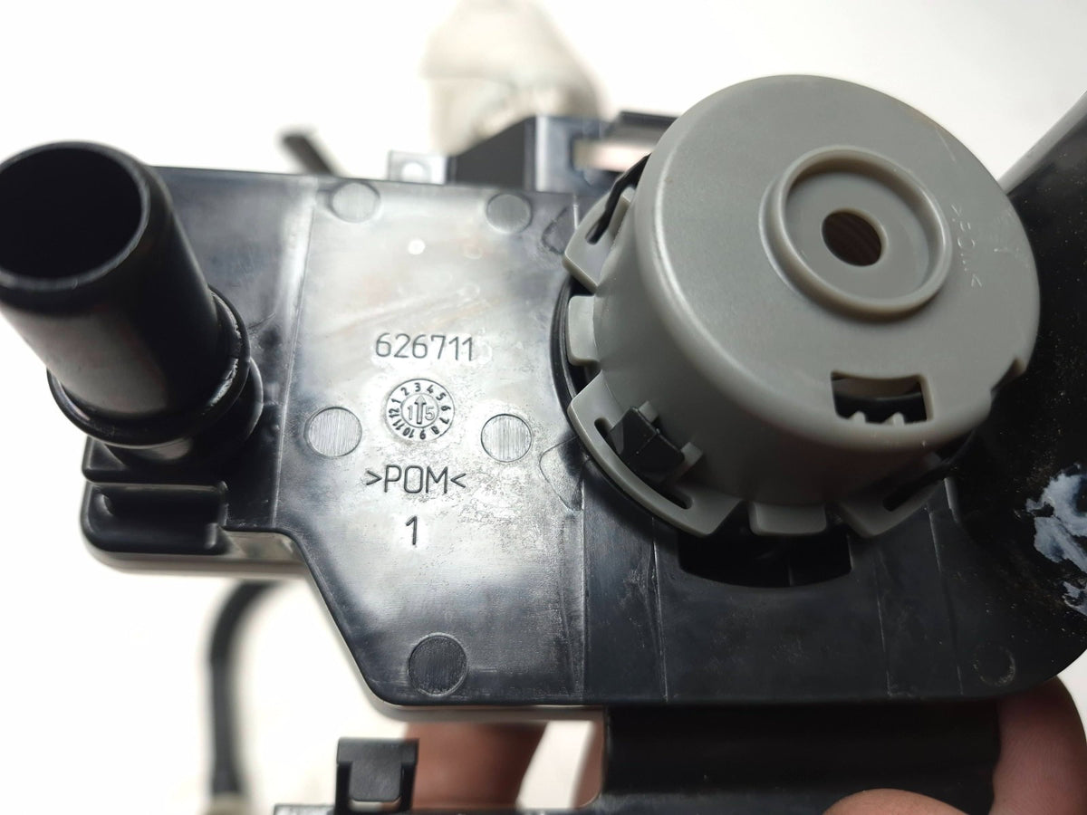 2015 Jeep Renegade Fuel Pump & Pump Valve & Tube 3 Pcs OEM
