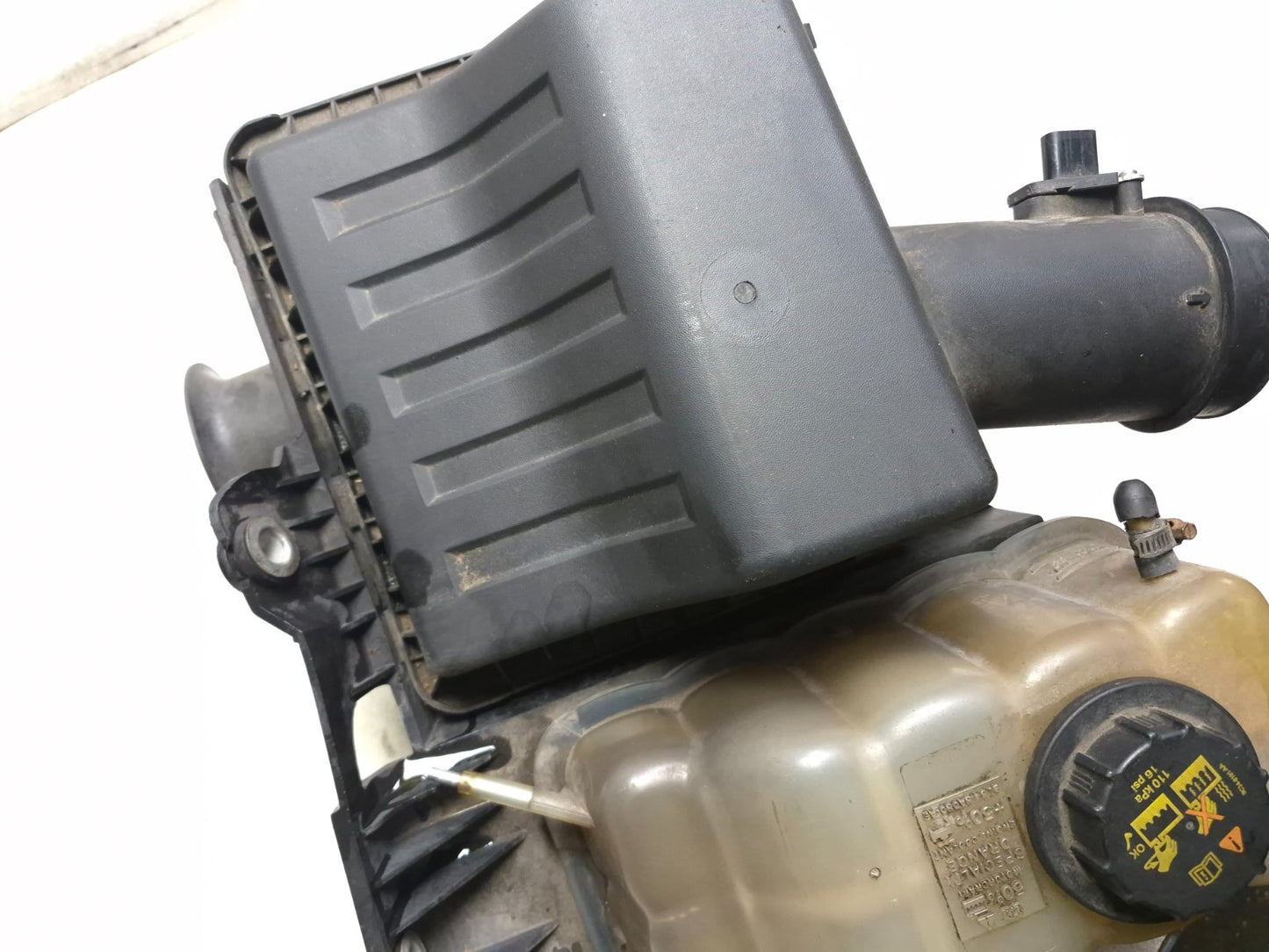 2008 Lincoln Navigator Air Intake Box W/coolant Reservoir OEM