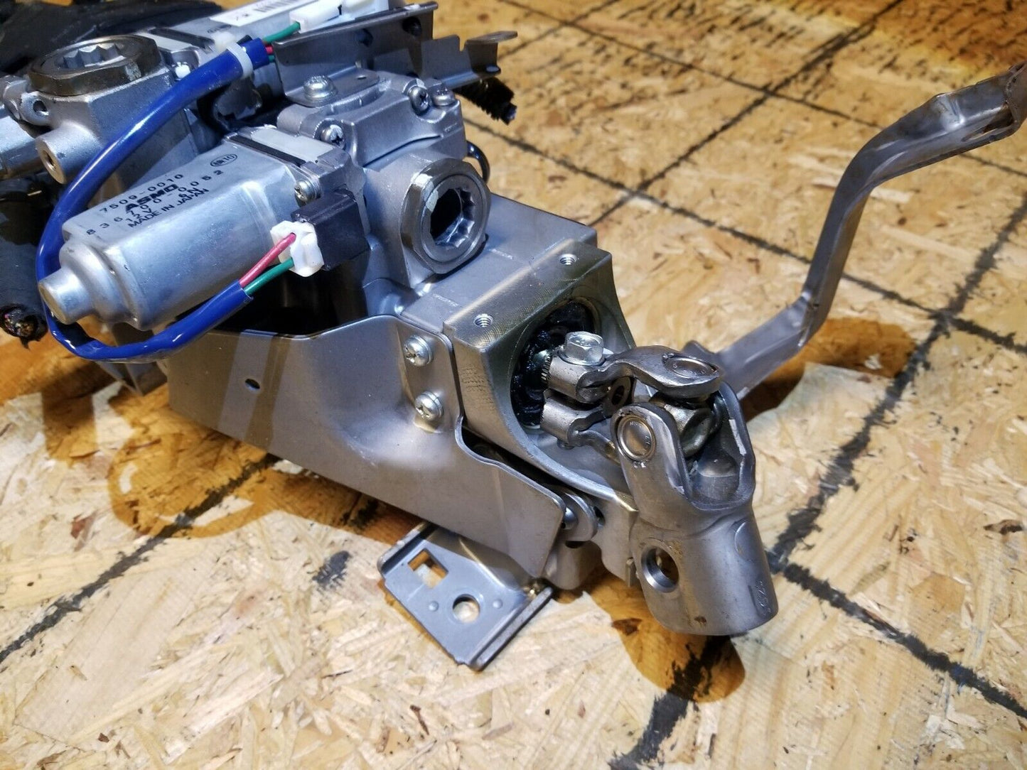 08 2008 Infiniti G37 Steering Column W/ Motors OEM