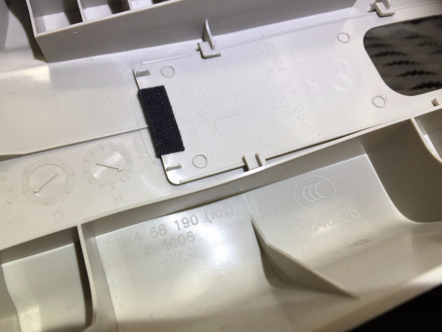 09 10 11 12 13 Mazda 3 Rihgt Pass Side Upper B Pillar Trim Bbm4-68-190 OEM