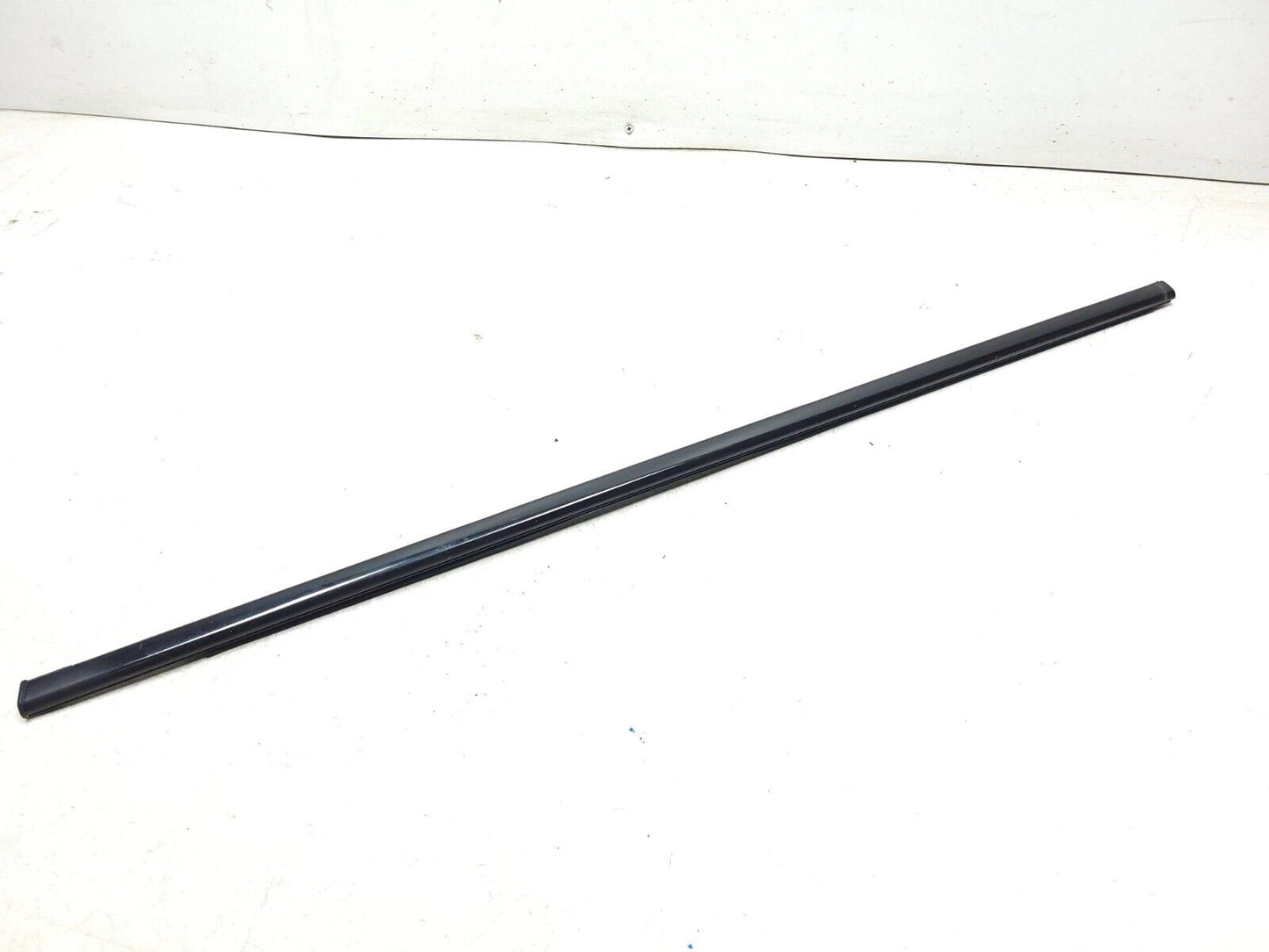 2007 - 2009 Acura Mdx Upper Door Glass Weatherstrip Front Driver Side Left OEM