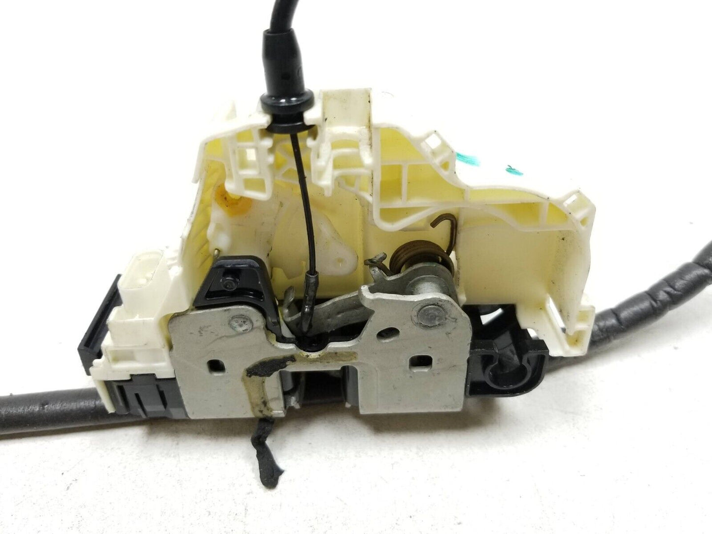 16 - 22 Dodge Durango Front Door Lock Latch Actuator Driver Side Left OEM