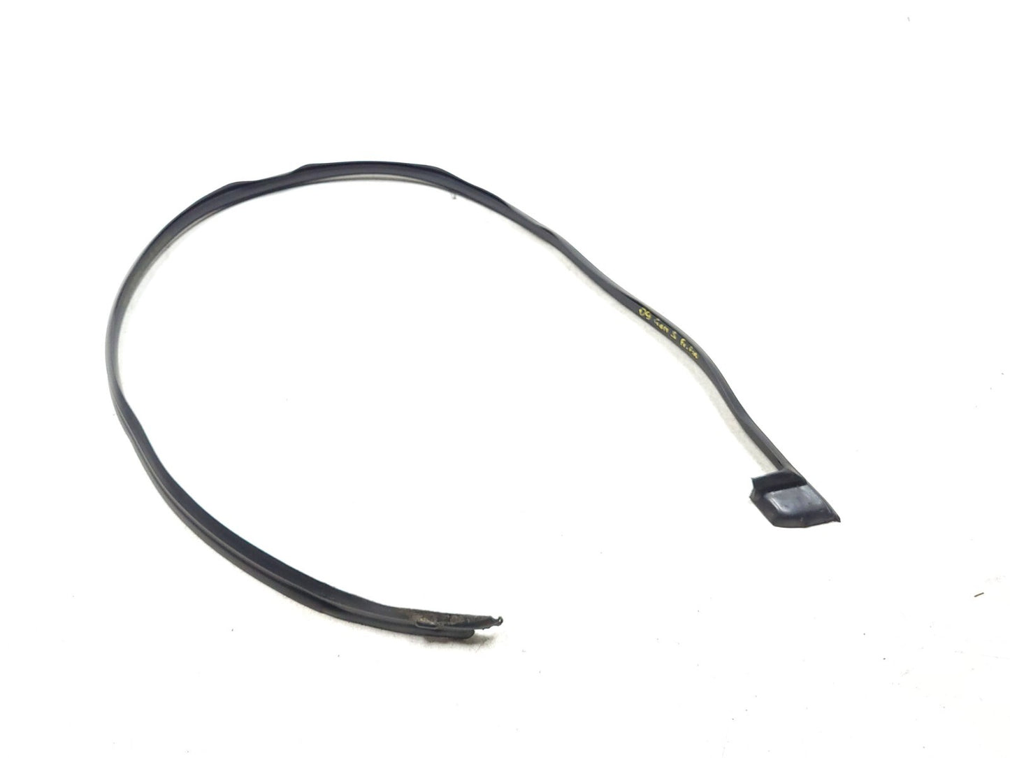 09-14 Hyundai Genesis Door Weatherstrip Seal Front Passenger Side Righ OEM Sedan