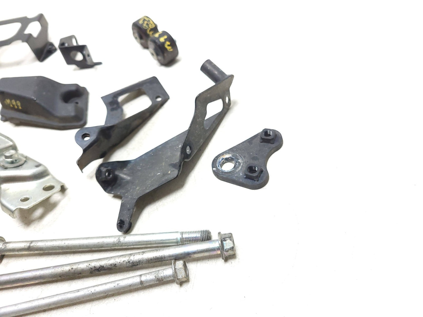2012 Kawasaki Versys Le650c Misc Bolt & Hardware Bracket Set OEM