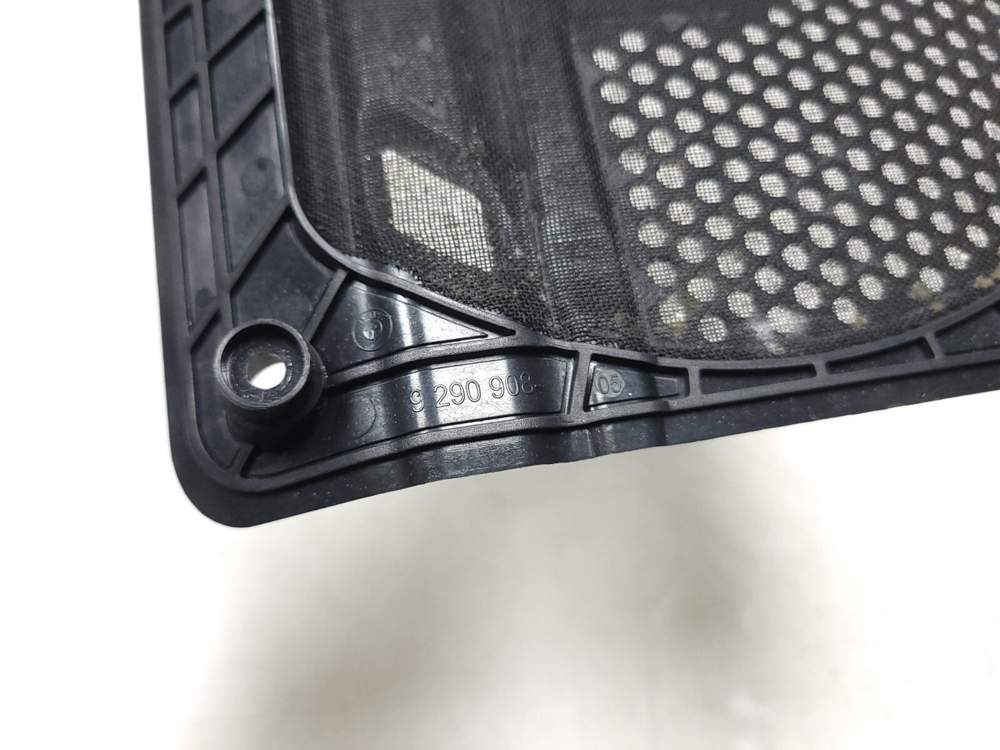 13-18 BMW 330xi F30 Central Sub Woofer Speaker Cover Grill Trim Pair OEM β