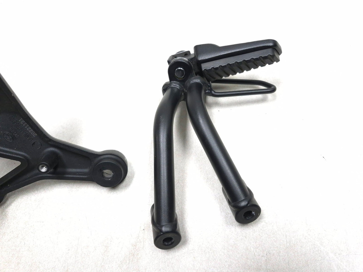 2023 Cf Moto Lifan 300ss Rear Left & Right Footrest & Front Right Footrest OEM