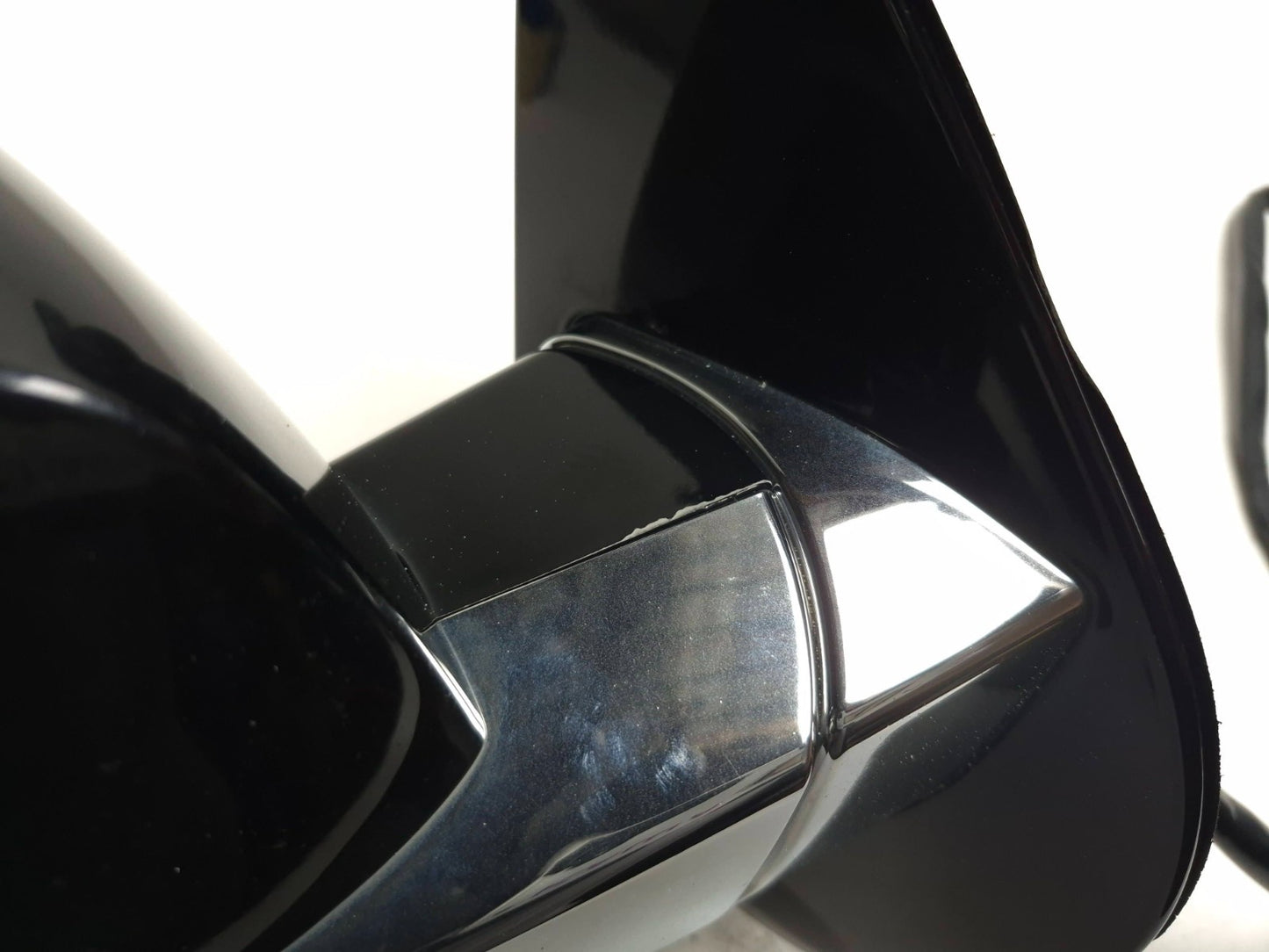 2013 Cadillac Escalade Esv Side Viev Mirror Right Passenger Side OEM