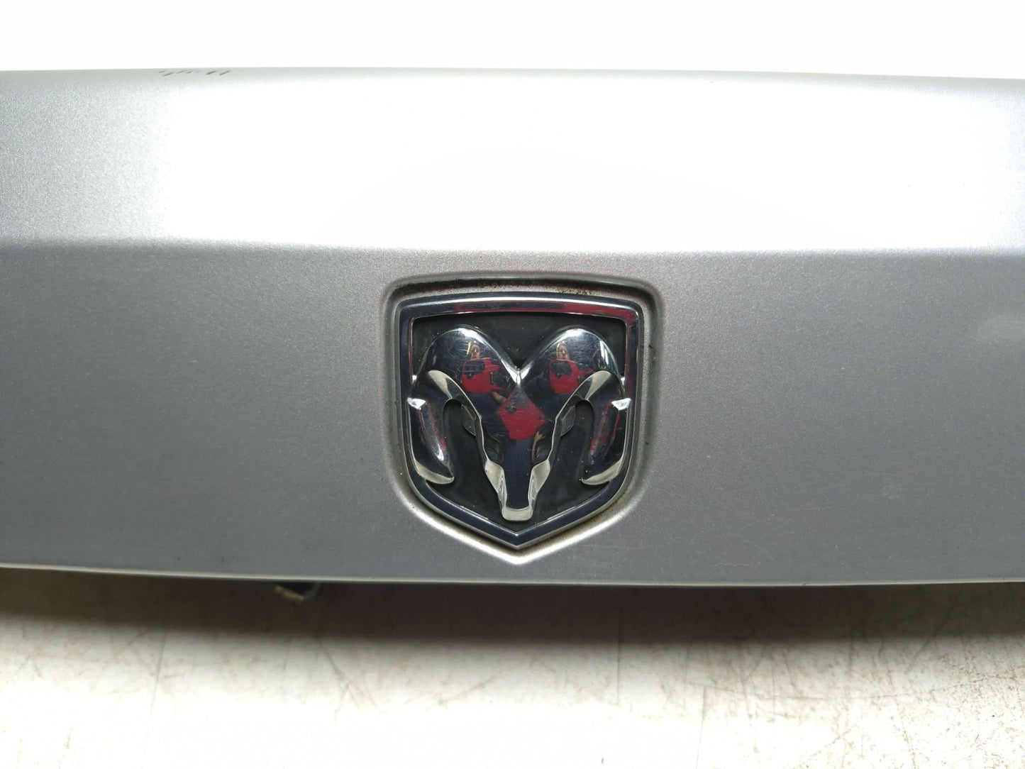 2010 Dodge Caliber Sxt Rear Trunk Lid Liftgate Handle Molding Trim OEM