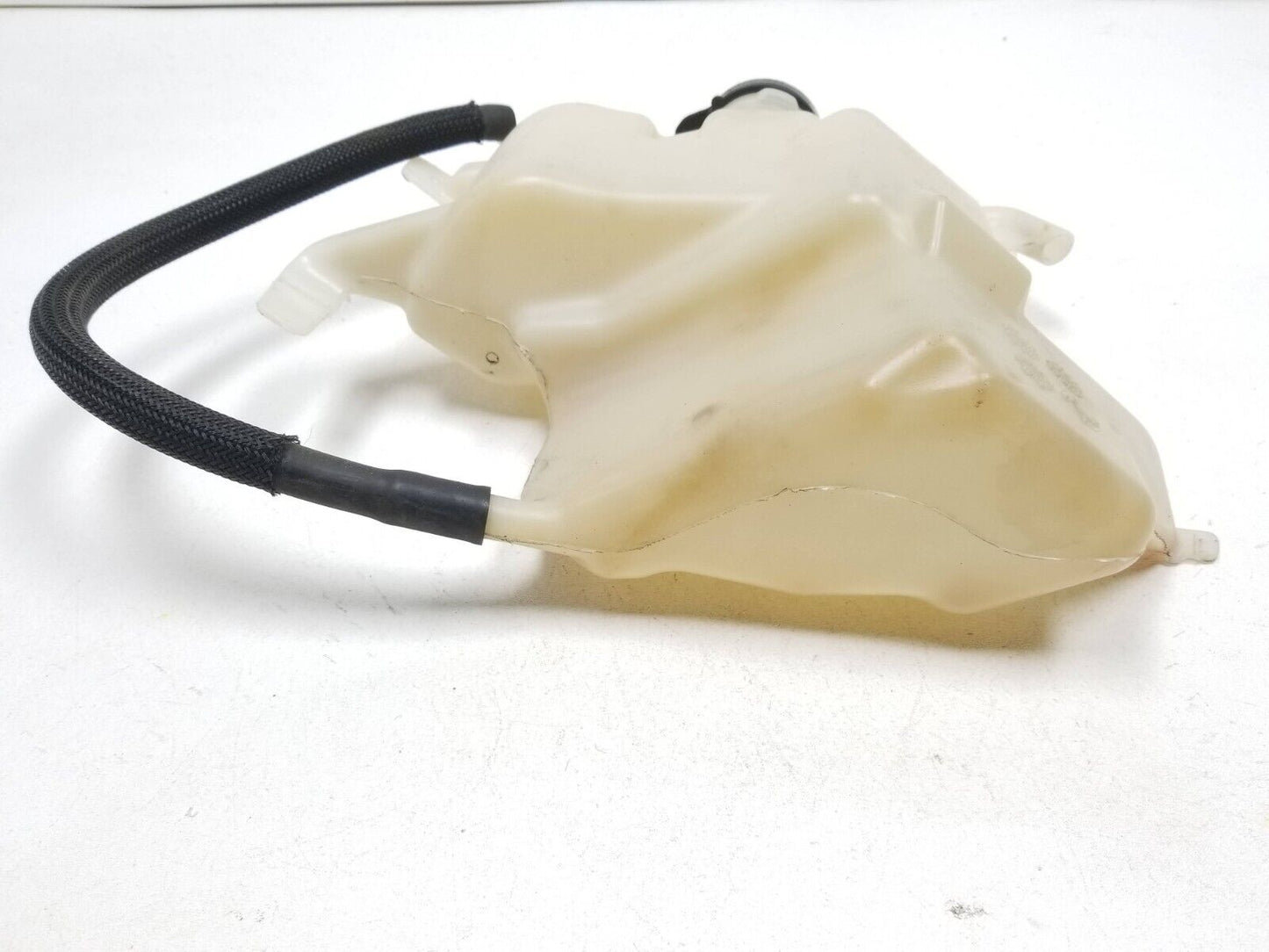 13 14 15 16 GMC Acadia Radiator Overflow Coolant Reservoir Tank OEM