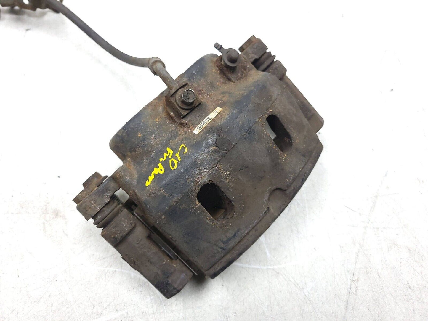 10-14 Chevrolet Suburban Front Brake Caliper Left & Right Pair OEM