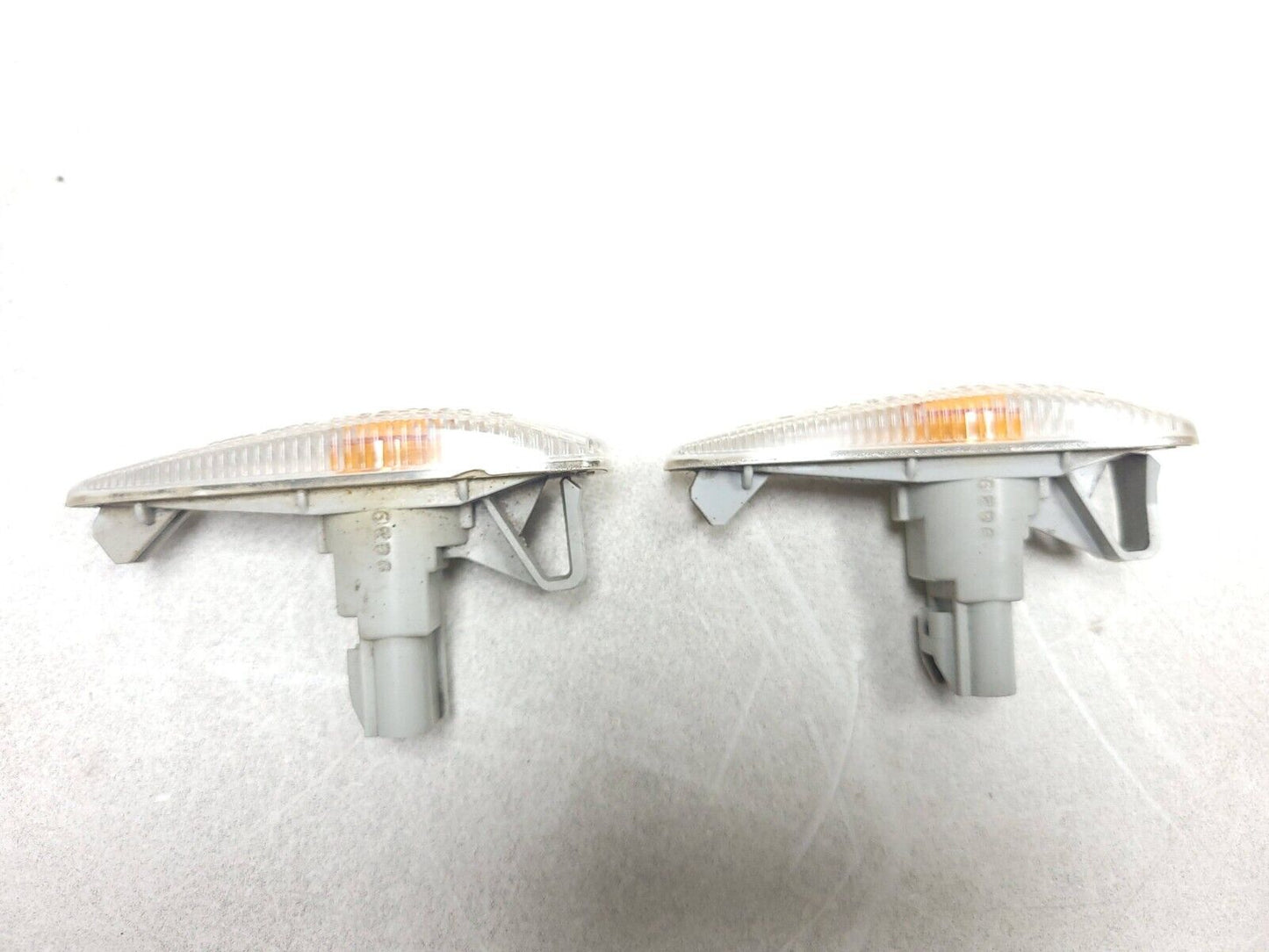 2007-2013 Mitsubishi Outlander Front Side Marker Light Pair OEM