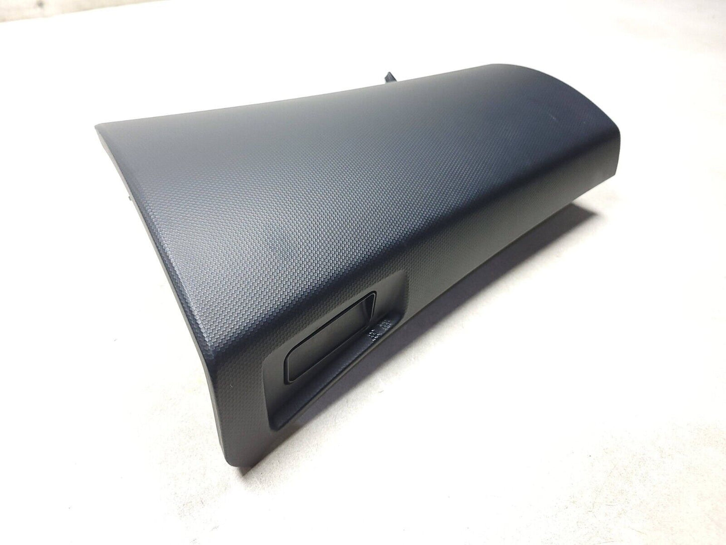 2007-2013 Mitsubishi Outlander Upper Glove Box Lid Door Cover 8042a-01670  OEM