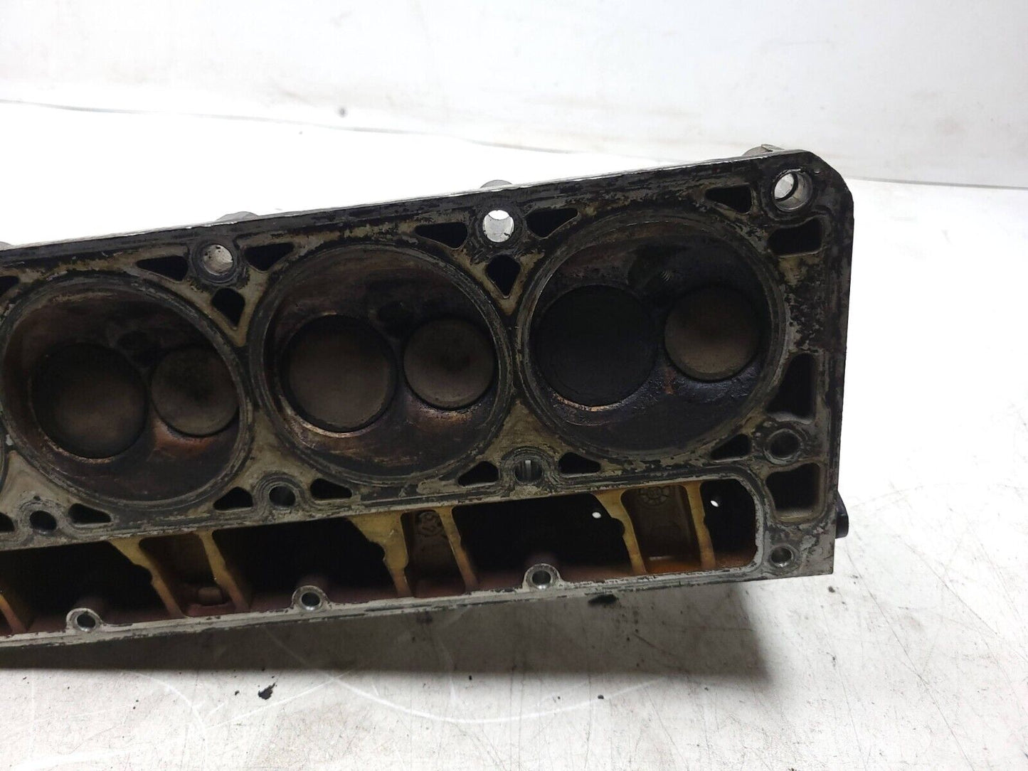 10-14 Chevrolet Suburban Engine Cylinder Head Left & Right Pair 5.3l OEM