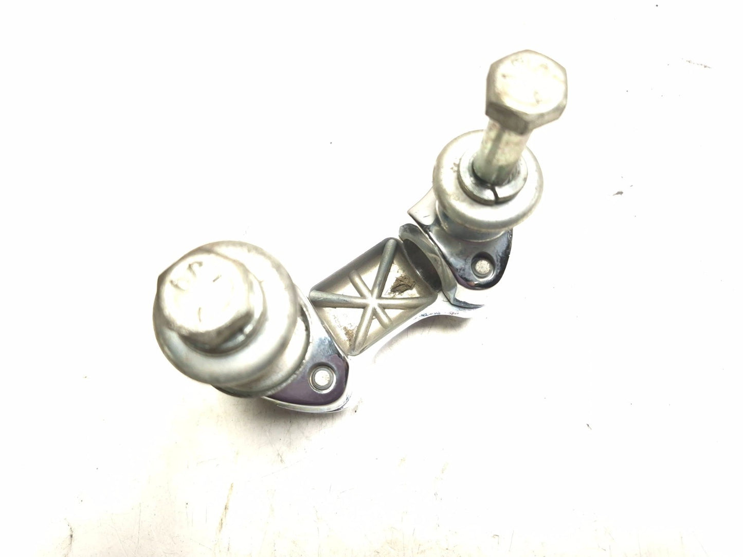 2004 Harley Softail Flstc Heritage Classic Handlebar Riser & Clamp OEM