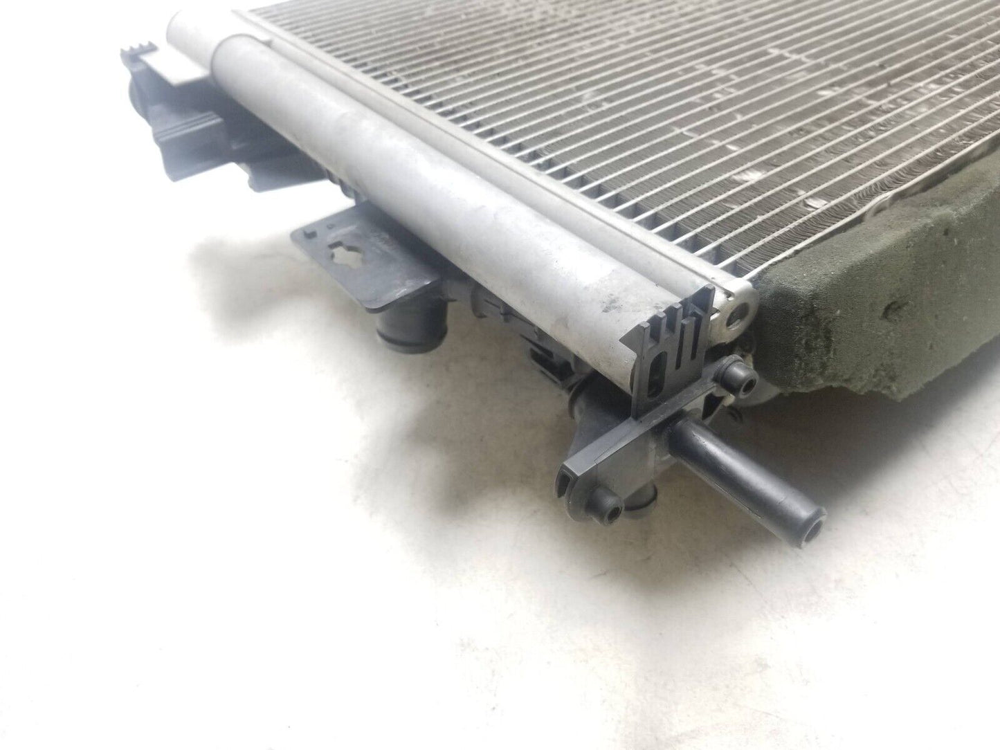 12 - 14 Ford Focus Engine Radiator Cooling Fan Condenser OEM