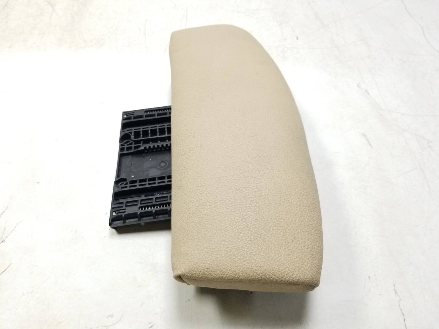 2013 - 2018 BMW 330xi F30 Seat Thigh Support Front Driver Side Left OEM