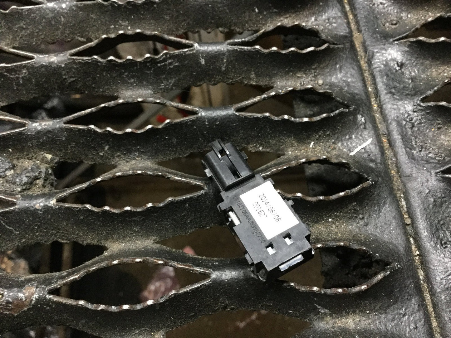 15 16 17 Chrysler 200 Led Light, Floor Center Console Bin OEM