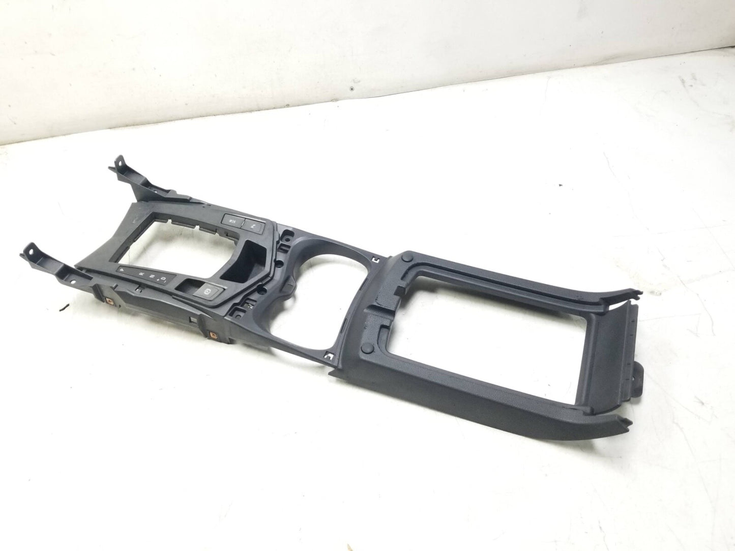 2010 - 2012 Cadillac SRX Center Console Upper Trim Panel OEM